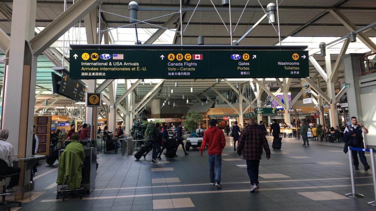 Richmond Vancouver Airport Comfy Home Exterior photo
